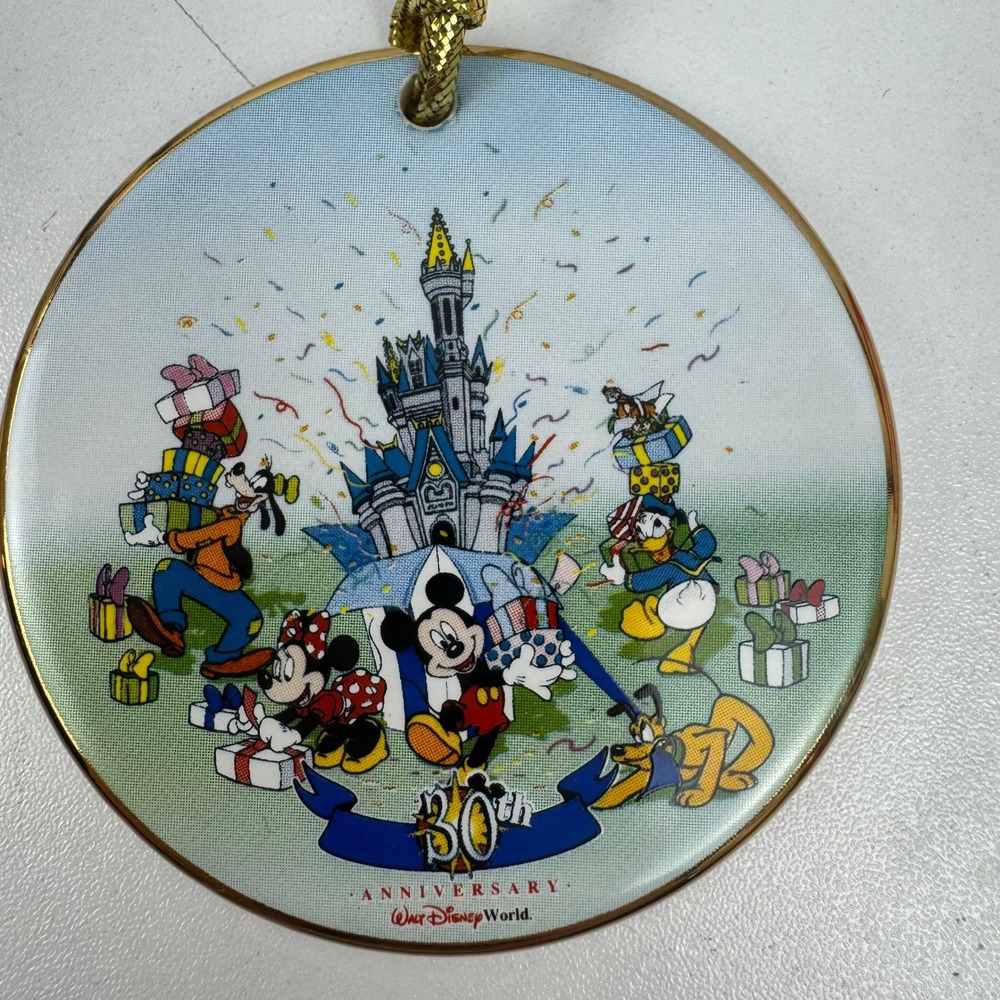 Disney World 30th Anniversary Ornament Mickey‎ Castle Minnie Pluto w Box